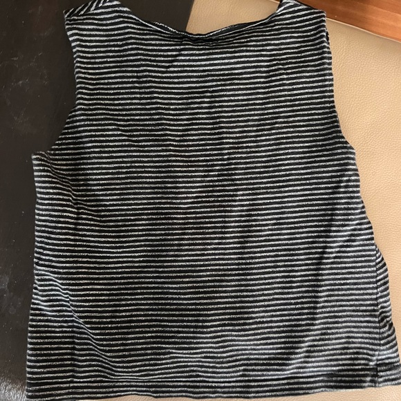 Madewell thick strapped tank top. - Picture 2 of 5